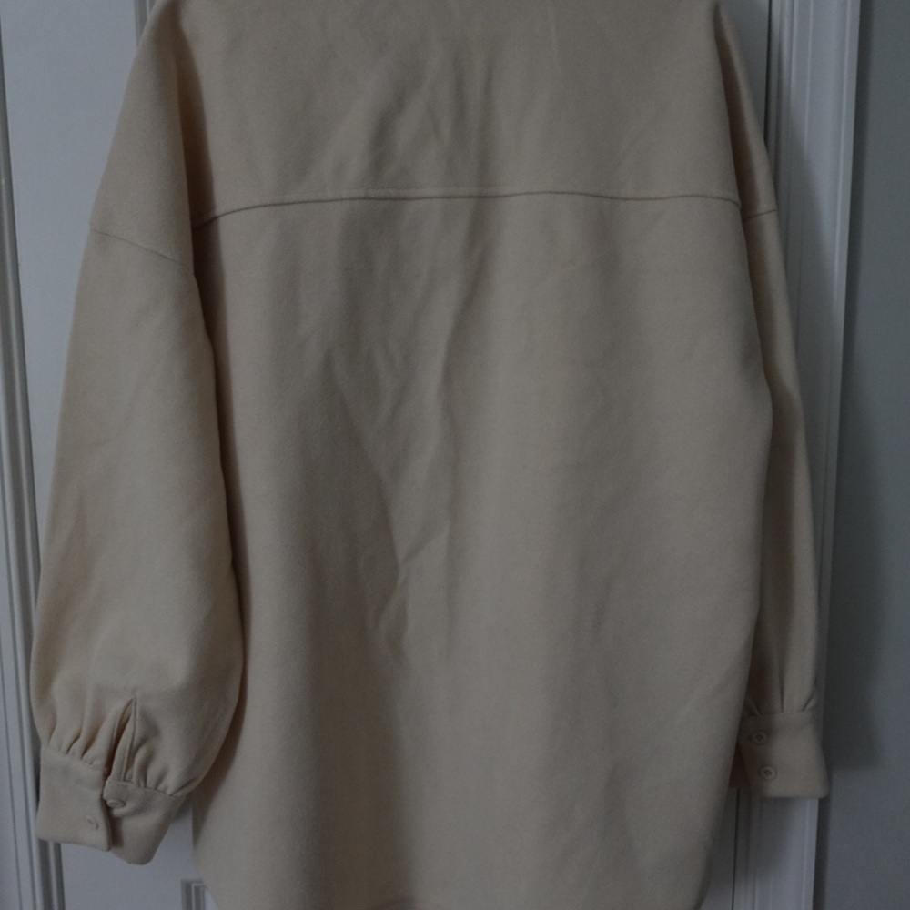Missguided Beige Shacket - Picture 2 of 7